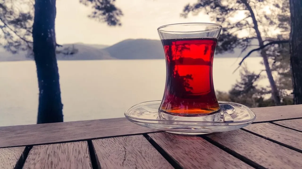 Bütün marketlərdən geri çağırılır: Məşhur çayda zərərli maddə