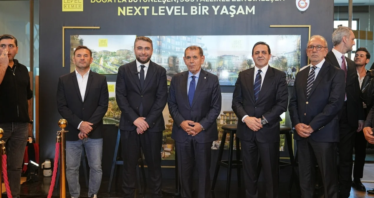 Qalatasaray təqdimatda bir araya gəldi